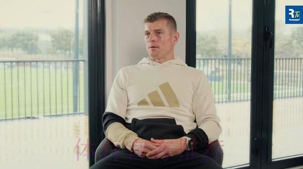 马卡:安帅希望克罗斯留队 魔笛考虑退役后当教练 马卡:安帅希望克罗斯留队 魔笛考虑退役后当教练